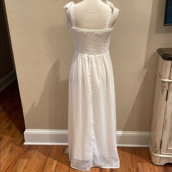 White polka-dot Sleeveless Sundress - Picture 4 of 6